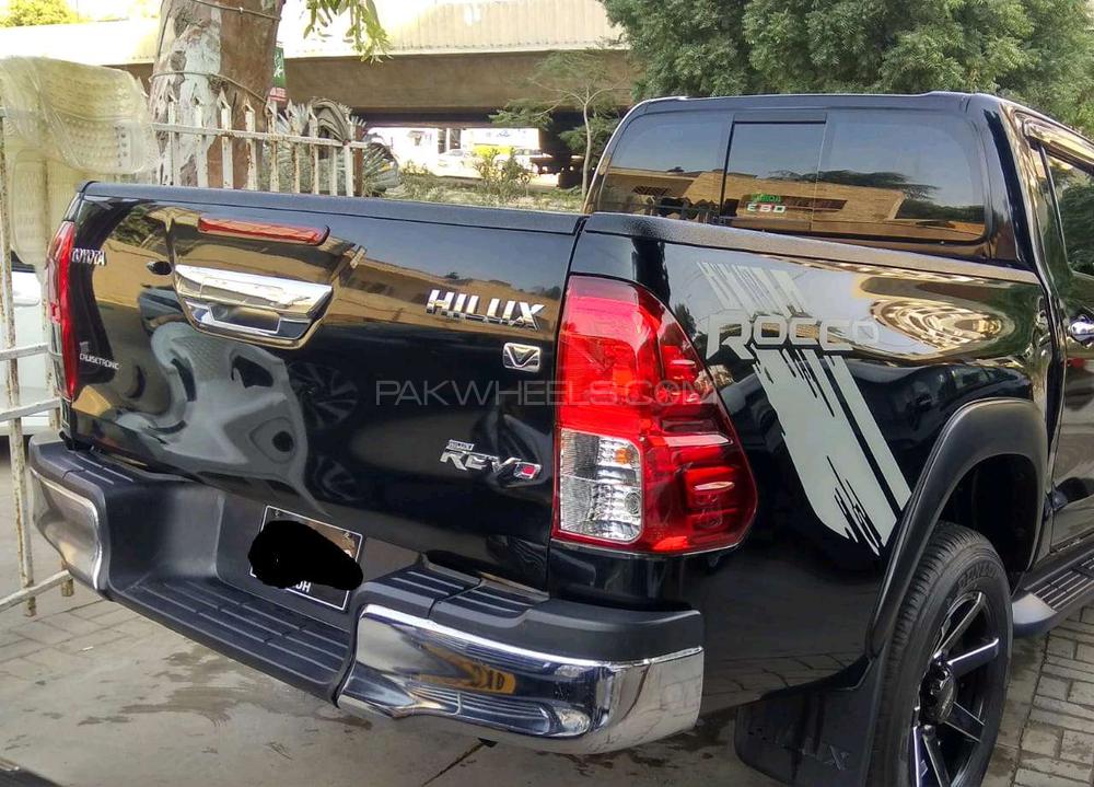 Toyota Hilux 2018 for Sale in Karachi Toyota Hilux 2018 for Sale in Karachi Image-13