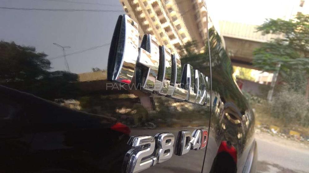 Toyota Hilux 2018 for Sale in Karachi Toyota Hilux 2018 for Sale in Karachi Image-14
