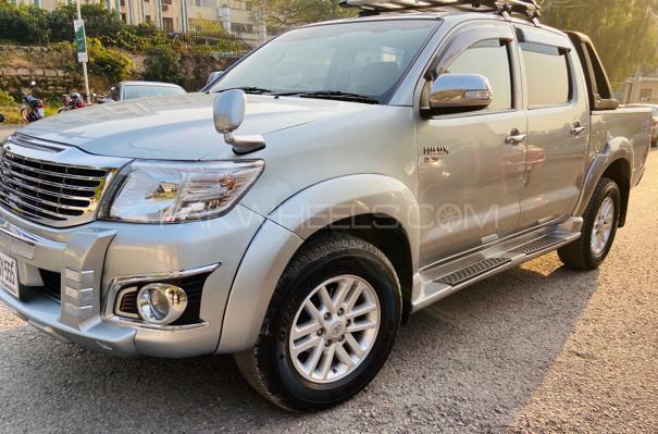 ٹویوٹا ہائیلکس 2014 for Sale in اسلام آباد ٹویوٹا ہائیلکس 2014 for Sale in اسلام آباد Image-5