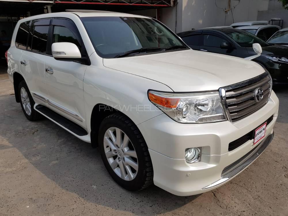 Toyota Land Cruiser 2013 for Sale in Lahore Toyota Land Cruiser 2013 for Sale in Lahore Image-2