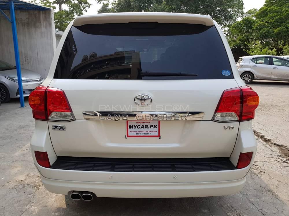 Toyota Land Cruiser 2013 for Sale in Lahore Toyota Land Cruiser 2013 for Sale in Lahore Image-4