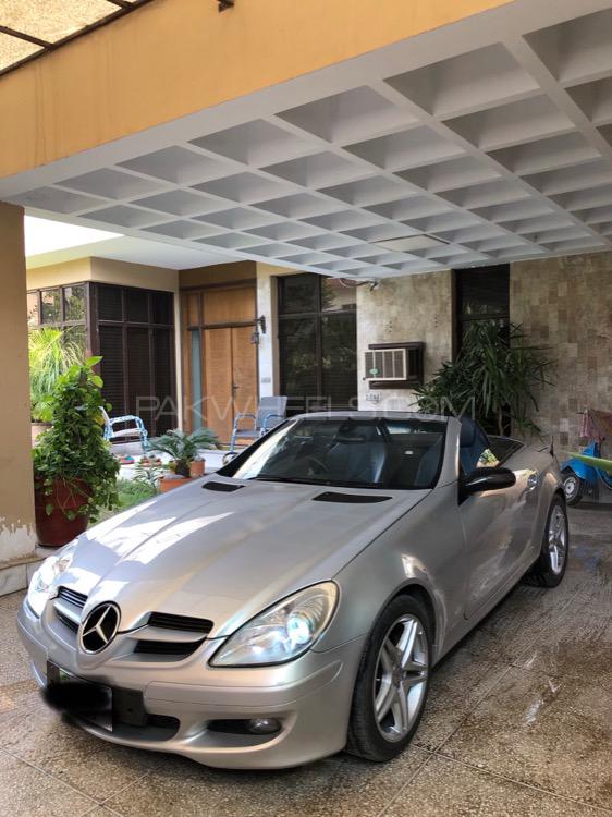 Mercedes Benz SLK Class 2004 for Sale in Lahore Image-1