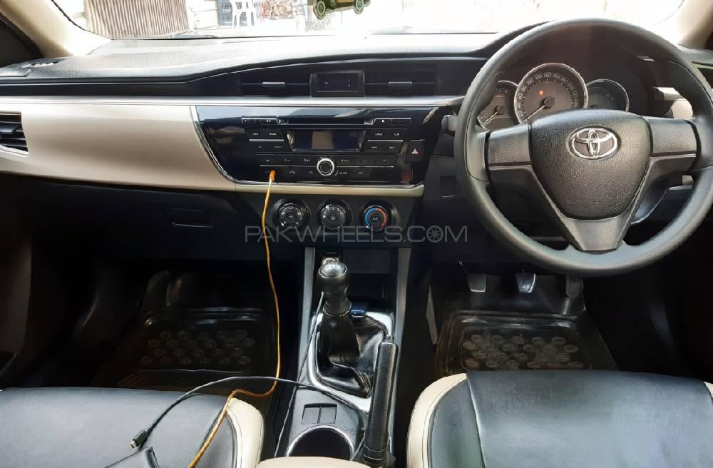 Toyota Corolla 2014 for Sale in Lahore Toyota Corolla 2014 for Sale in Lahore Image-8