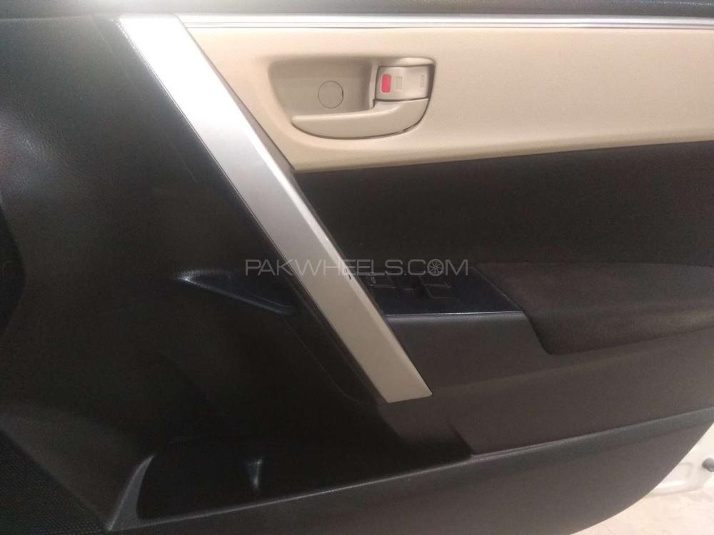 Toyota Corolla 2017 for Sale in Karachi Toyota Corolla 2017 for Sale in Karachi Image-8
