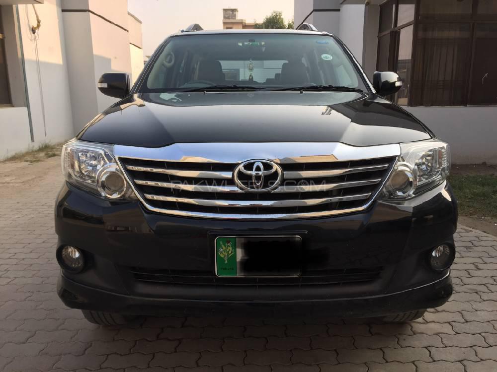 Toyota Fortuner 2013 for Sale in Sahiwal Image-1