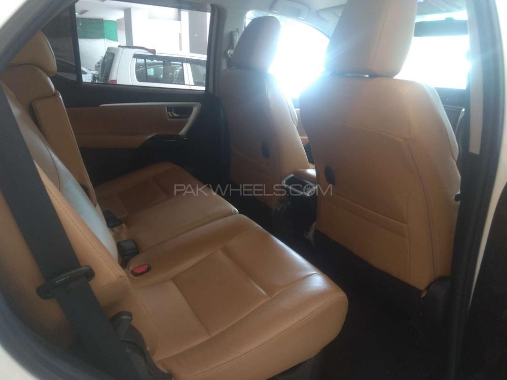Toyota Fortuner 2019 for Sale in Karachi Toyota Fortuner 2019 for Sale in Karachi Image-10