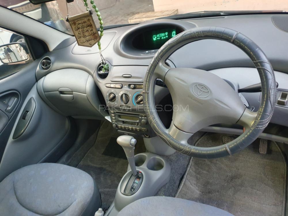Toyota Vitz 2001 for Sale in Gujrat Toyota Vitz 2001 for Sale in Gujrat Image-6
