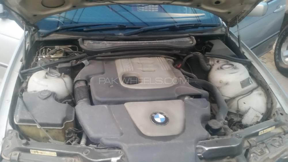 BMW 3 Series 2002 for Sale in Islamabad BMW 3 Series 2002 for Sale in Islamabad Image-7