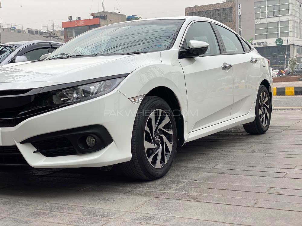 Honda Civic 2016 for Sale in Lahore Honda Civic 2016 for Sale in Lahore Image-12