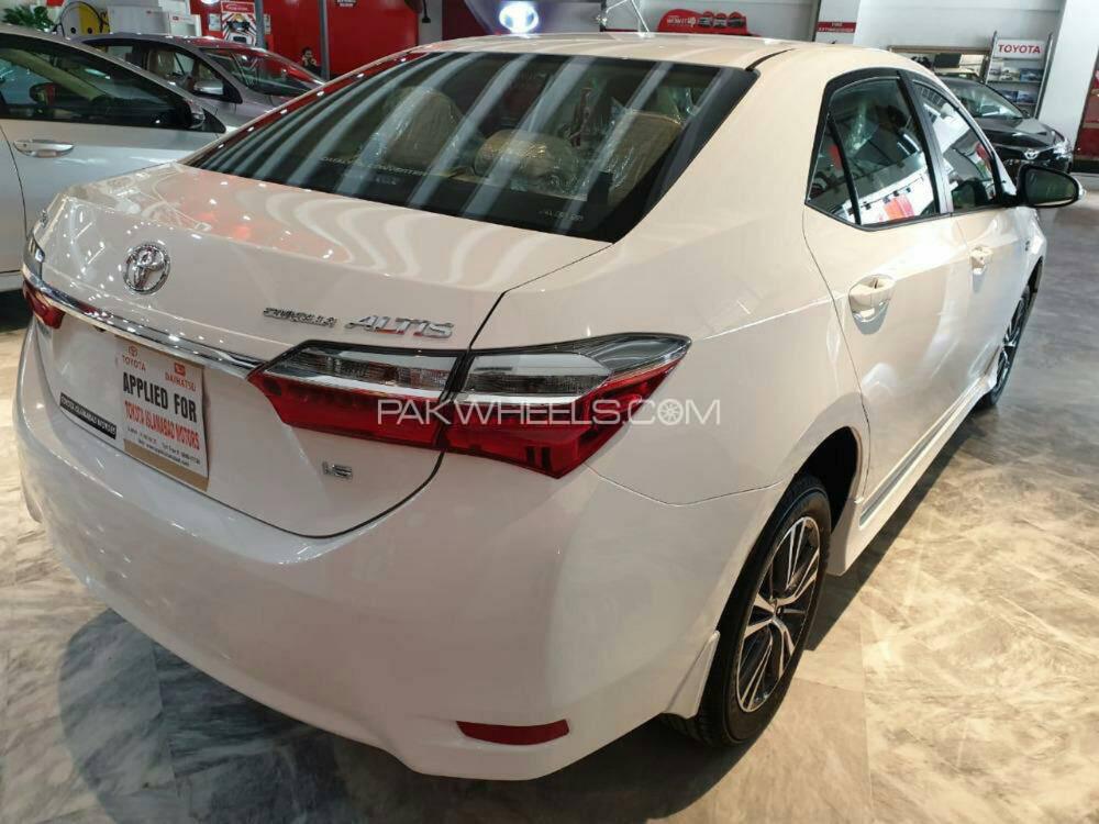 Toyota Corolla 2019 for Sale in Peshawar Toyota Corolla 2019 for Sale in Peshawar Image-2