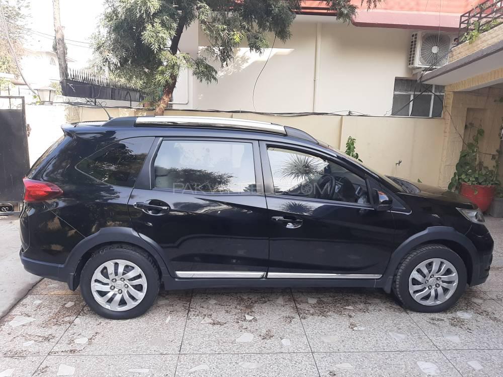 Honda BR-V 2017 for Sale in Rawalpindi Honda BR-V 2017 for Sale in Rawalpindi Image-5