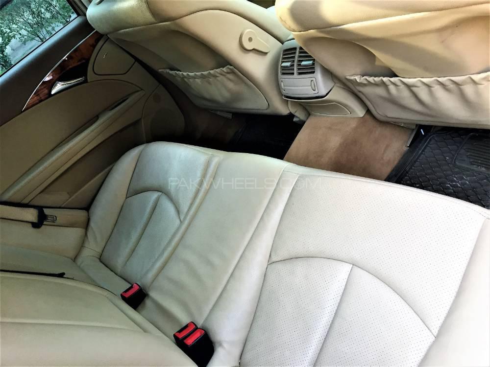 Mercedes Benz E Class 2008 for Sale in Gujranwala Mercedes Benz E Class 2008 for Sale in Gujranwala Image-10