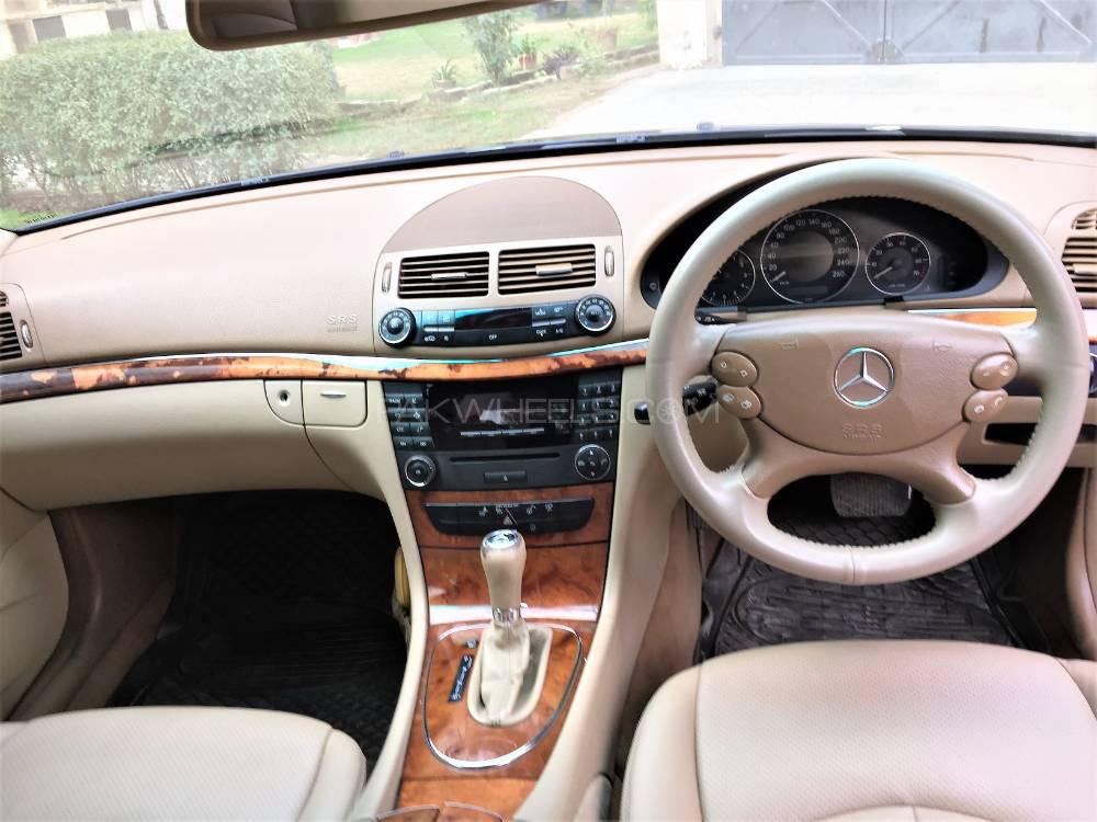 Mercedes Benz E Class 2008 for Sale in Gujranwala Mercedes Benz E Class 2008 for Sale in Gujranwala Image-11