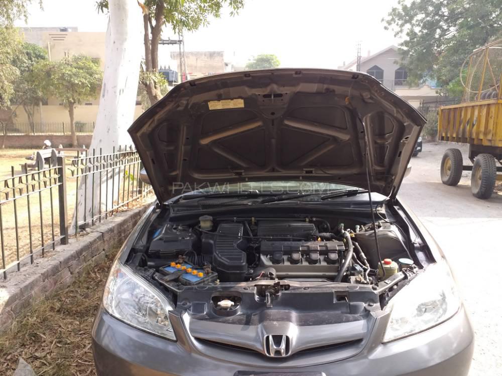 Honda Civic 2005 for Sale in Lahore Honda Civic 2005 for Sale in Lahore Image-16