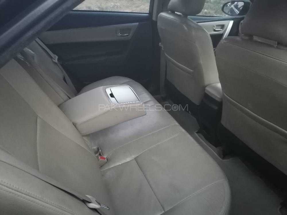 Toyota Corolla 2017 for Sale in Lahore Toyota Corolla 2017 for Sale in Lahore Image-7
