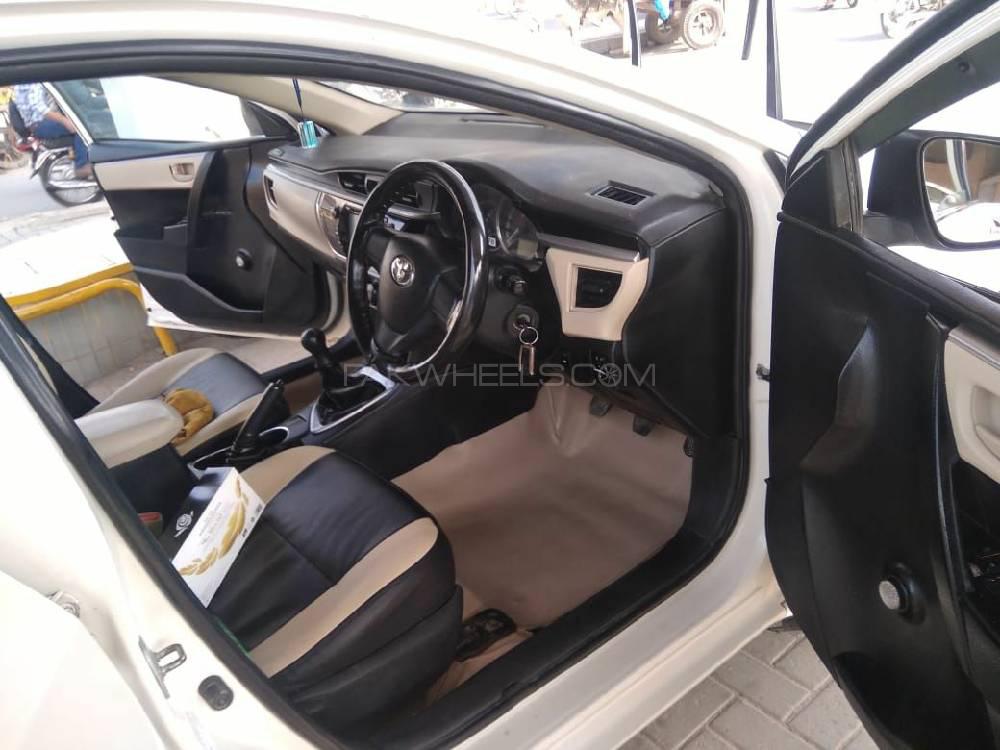 Toyota Corolla 2015 for Sale in Multan Toyota Corolla 2015 for Sale in Multan Image-9