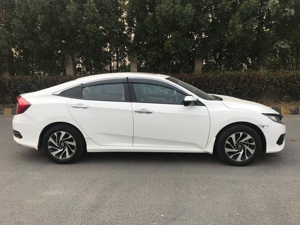 Honda Civic 2016 for Sale in Lahore Honda Civic 2016 for Sale in Lahore Image-3