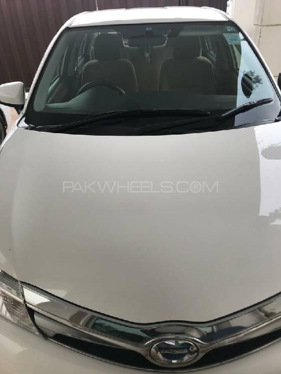 Toyota Corolla Axio 2014 for Sale in Karachi Toyota Corolla Axio 2014 for Sale in Karachi Image-9