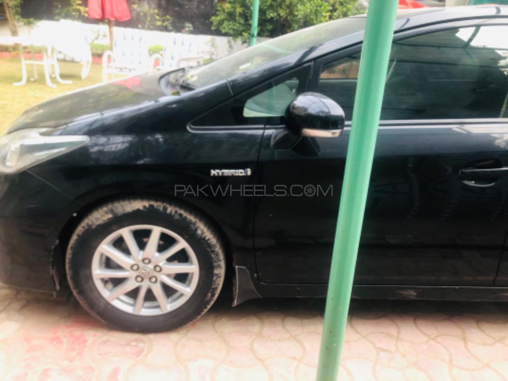 Toyota Prius 2013 for Sale in Rawalpindi Toyota Prius 2013 for Sale in Rawalpindi Image-10