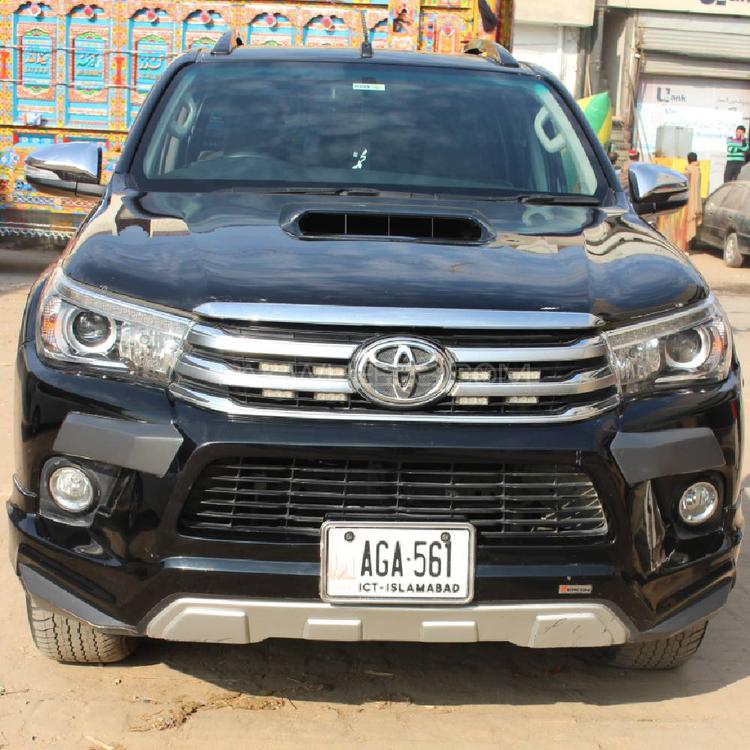 Toyota Hilux 2017 for Sale in Hafizabad Image-1