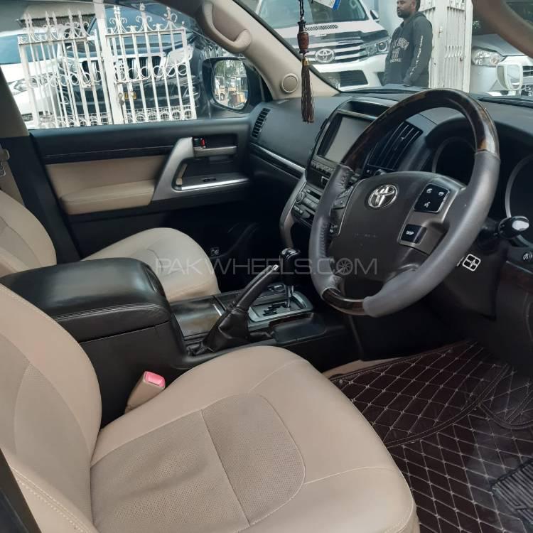 Toyota Land Cruiser 2007 for Sale in Karachi Toyota Land Cruiser 2007 for Sale in Karachi Image-4