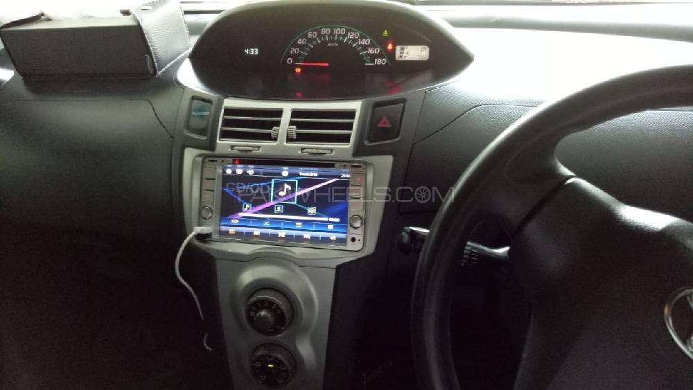 Toyota Vitz 2005 for Sale in Taxila Image-1