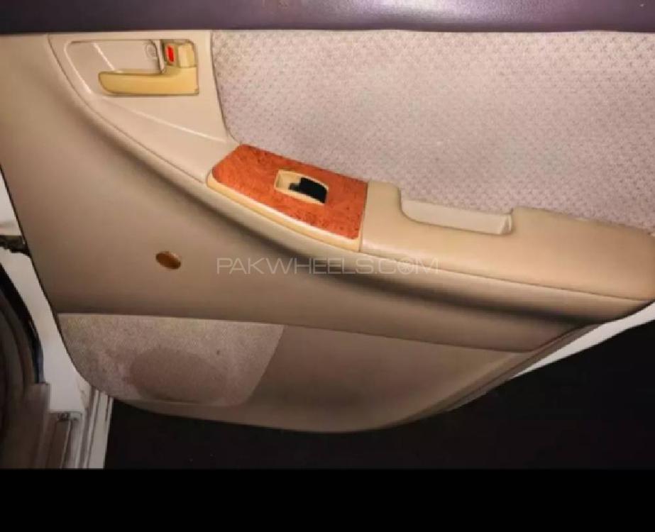 Toyota Corolla 2004 for Sale in Sillanwali Toyota Corolla 2004 for Sale in Sillanwali Image-2