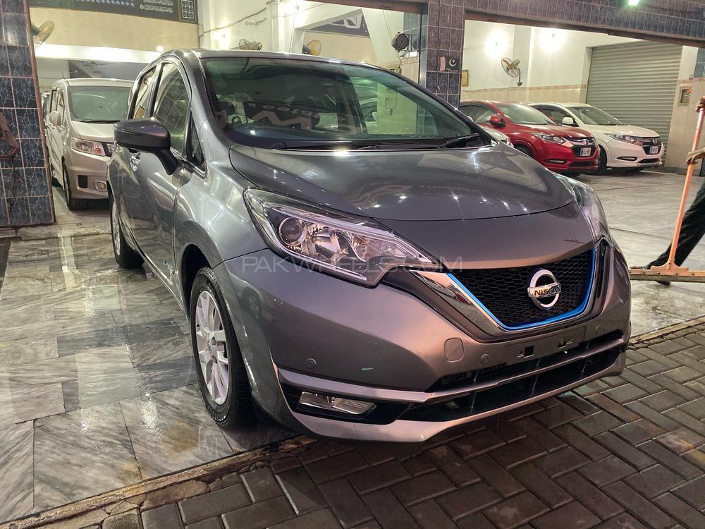 Nissan Note 2017 for Sale in Gujranwala Image-1