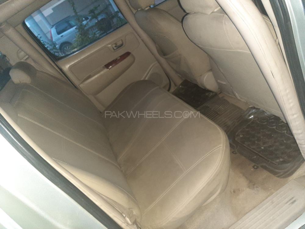 Toyota Hilux 2005 for Sale in Rawalpindi Toyota Hilux 2005 for Sale in Rawalpindi Image-5
