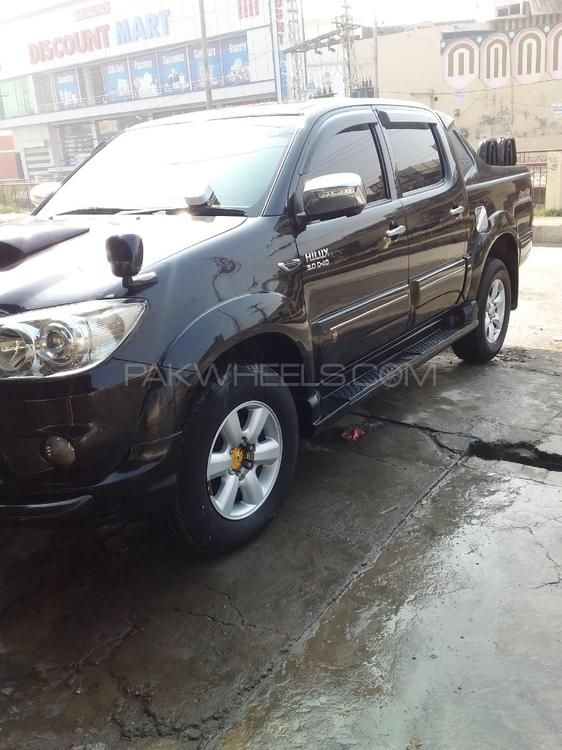 ٹویوٹا ہائیلکس 2011 for Sale in پشاور ٹویوٹا ہائیلکس 2011 for Sale in پشاور Image-4