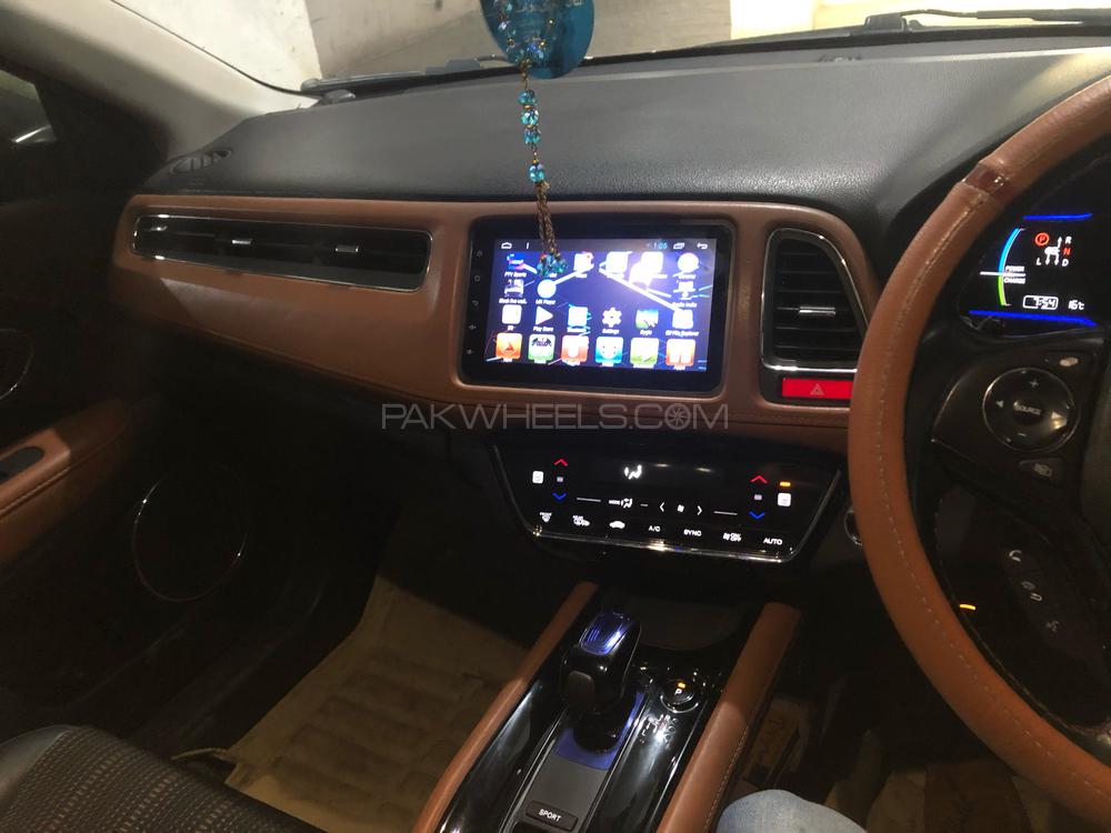 Honda Vezel 2015 for Sale in Lahore Honda Vezel 2015 for Sale in Lahore Image-6
