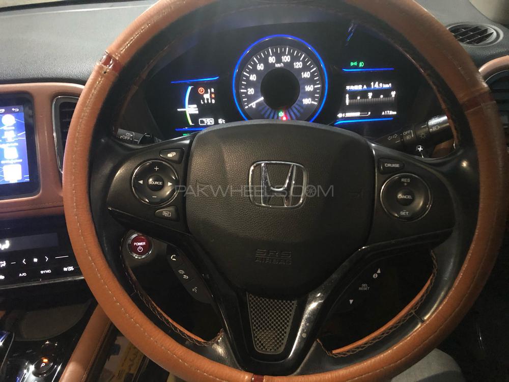 Honda Vezel 2015 for Sale in Lahore Honda Vezel 2015 for Sale in Lahore Image-7