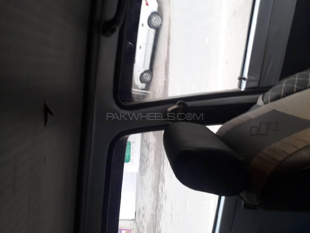 سوزوکی مہران 2005 for Sale in لاہور سوزوکی مہران 2005 for Sale in لاہور Image-9