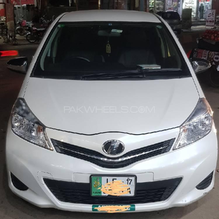 Toyota Vitz 2013 for Sale in Sargodha Toyota Vitz 2013 for Sale in Sargodha Image-2