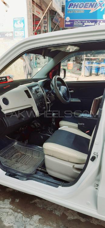 Suzuki Wagon R 2017 for Sale in Rajanpur Suzuki Wagon R 2017 for Sale in Rajanpur Image-11