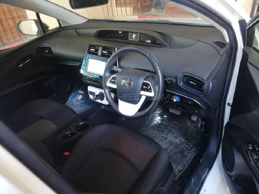 Toyota Prius 2016 for Sale in Hyderabad Image-1