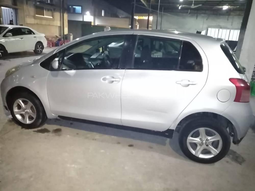 Toyota Vitz 2006 for Sale in Lahore Toyota Vitz 2006 for Sale in Lahore Image-9
