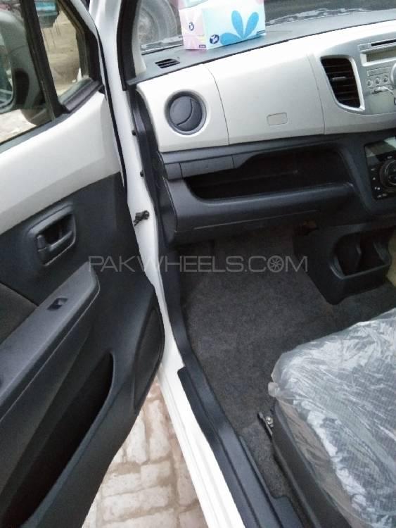 Suzuki Wagon R 2014 for Sale in Burewala Image-1