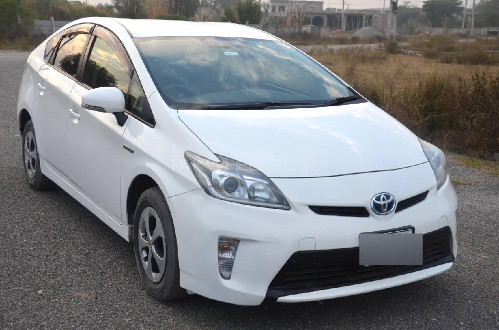 Toyota Prius 2013 for Sale in Gujar Khan Image-1