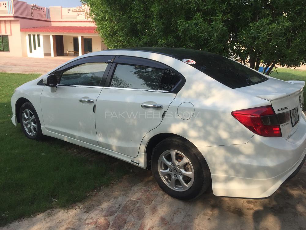 Honda Civic 2015 for Sale in Chishtian Image-1