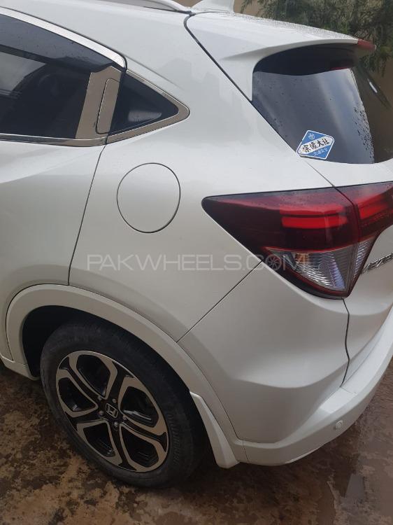 Honda Vezel 2015 for Sale in Kotli Ak Honda Vezel 2015 for Sale in Kotli Ak Image-2