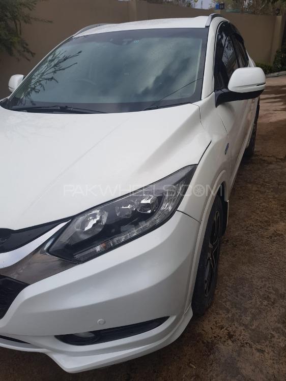 Honda Vezel 2015 for Sale in Kotli Ak Honda Vezel 2015 for Sale in Kotli Ak Image-6