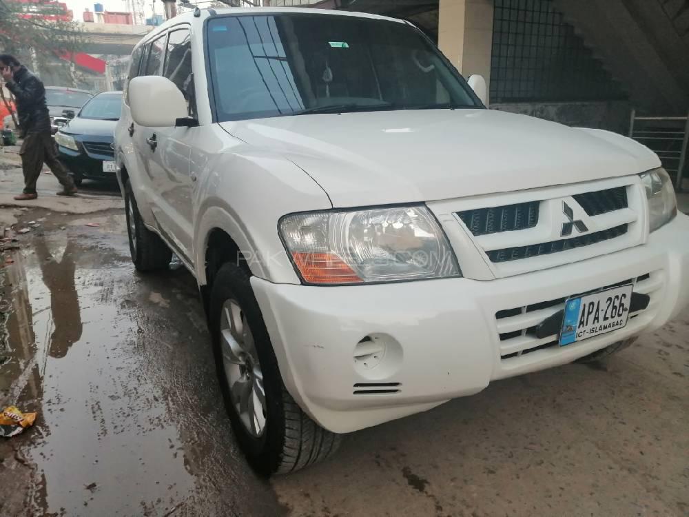 Mitsubishi Pajero 2005 for Sale in Rawalpindi Mitsubishi Pajero 2005 for Sale in Rawalpindi Image-10