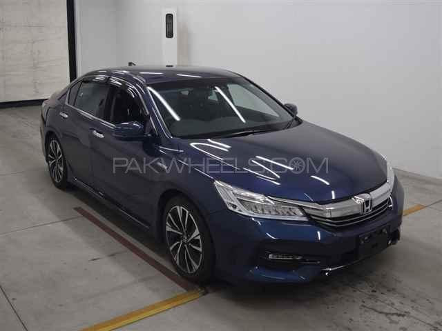 Honda Accord 2017 for Sale in Lahore Image-1