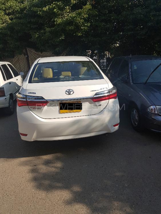 Toyota Corolla 2017 for Sale in Karachi Image-1