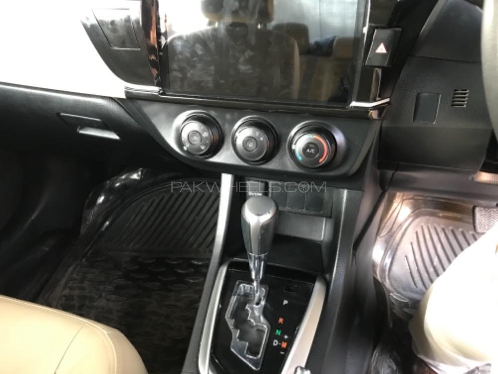 Toyota Corolla 2015 for Sale in Sadiqabad Toyota Corolla 2015 for Sale in Sadiqabad Image-6
