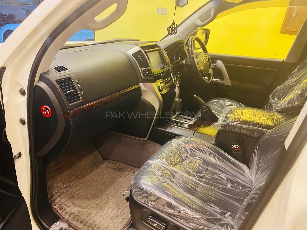 Toyota Land Cruiser 2012 for Sale in Lahore Toyota Land Cruiser 2012 for Sale in Lahore Image-7