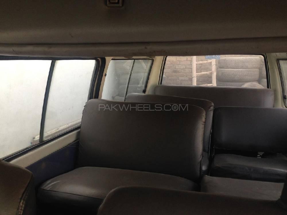 Mitsubishi Hiace 1988 for Sale in Peshawar Mitsubishi Hiace 1988 for Sale in Peshawar Image-6