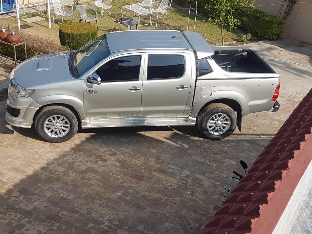 Toyota Hilux 2013 for Sale in Islamabad Image-1