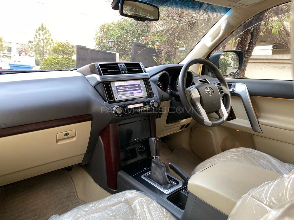 Toyota Prado 2013 for Sale in Islamabad Toyota Prado 2013 for Sale in Islamabad Image-4